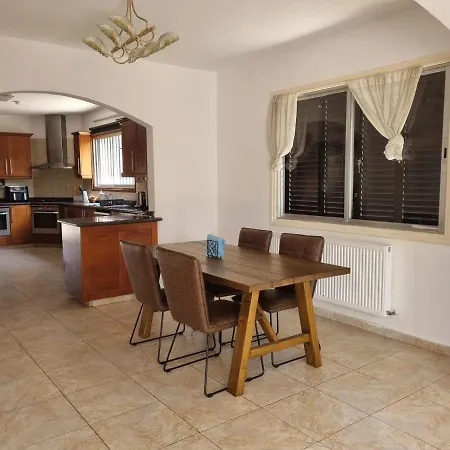 Impeccable 3-bed In - Paphos
