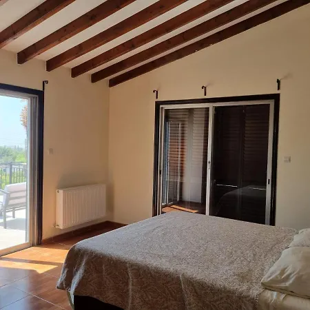 Impeccable 3-bed In - Paphos Villa